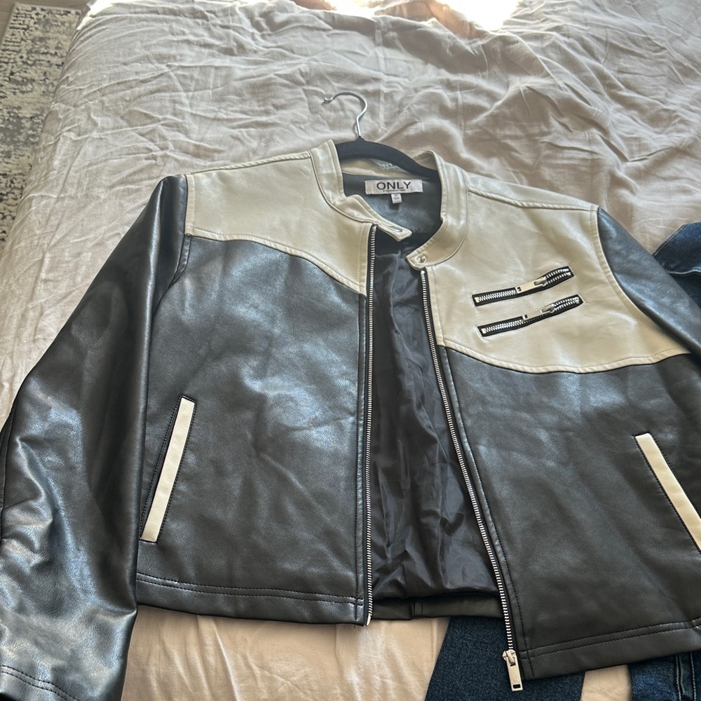 ONLY Black and Cream Jacket
